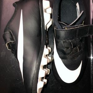Nike soccer toddler cleats
